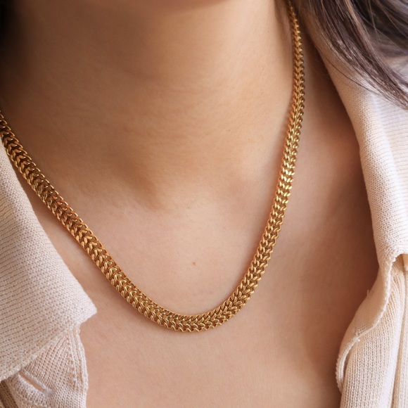 Waterproof gold plated double chain necklace - Picture 5 of 5